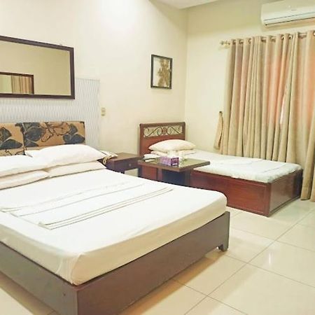 Hotel Silver Sand Multan Extérieur photo