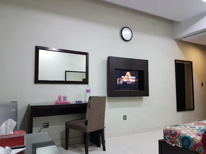 Hotel Silver Sand Multan Extérieur photo