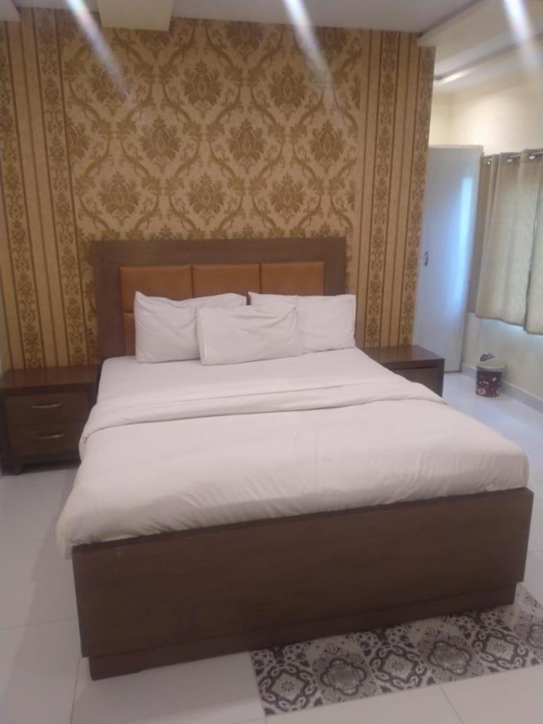 Hotel Silver Sand Multan Extérieur photo