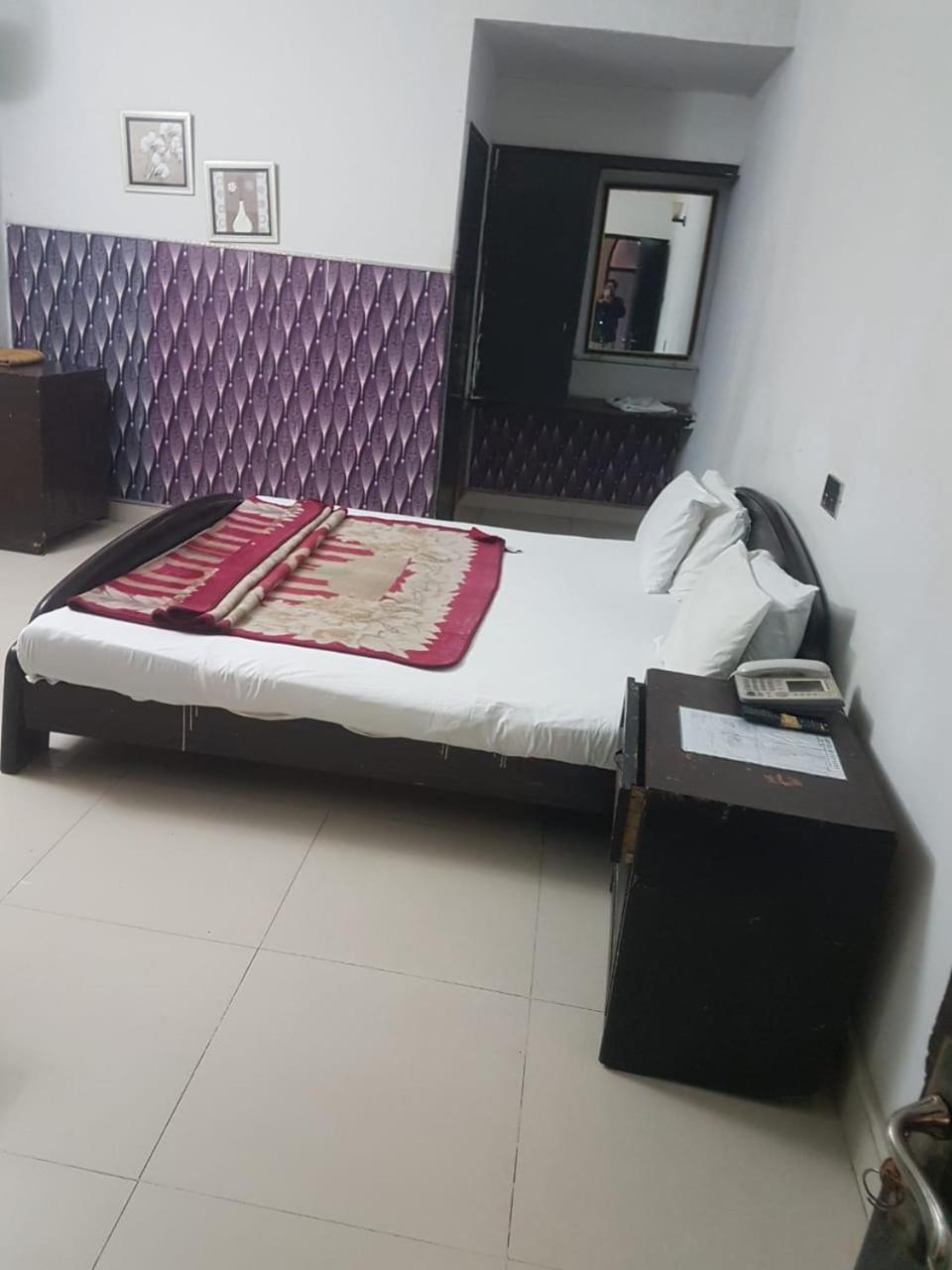 Hotel Silver Sand Multan Extérieur photo
