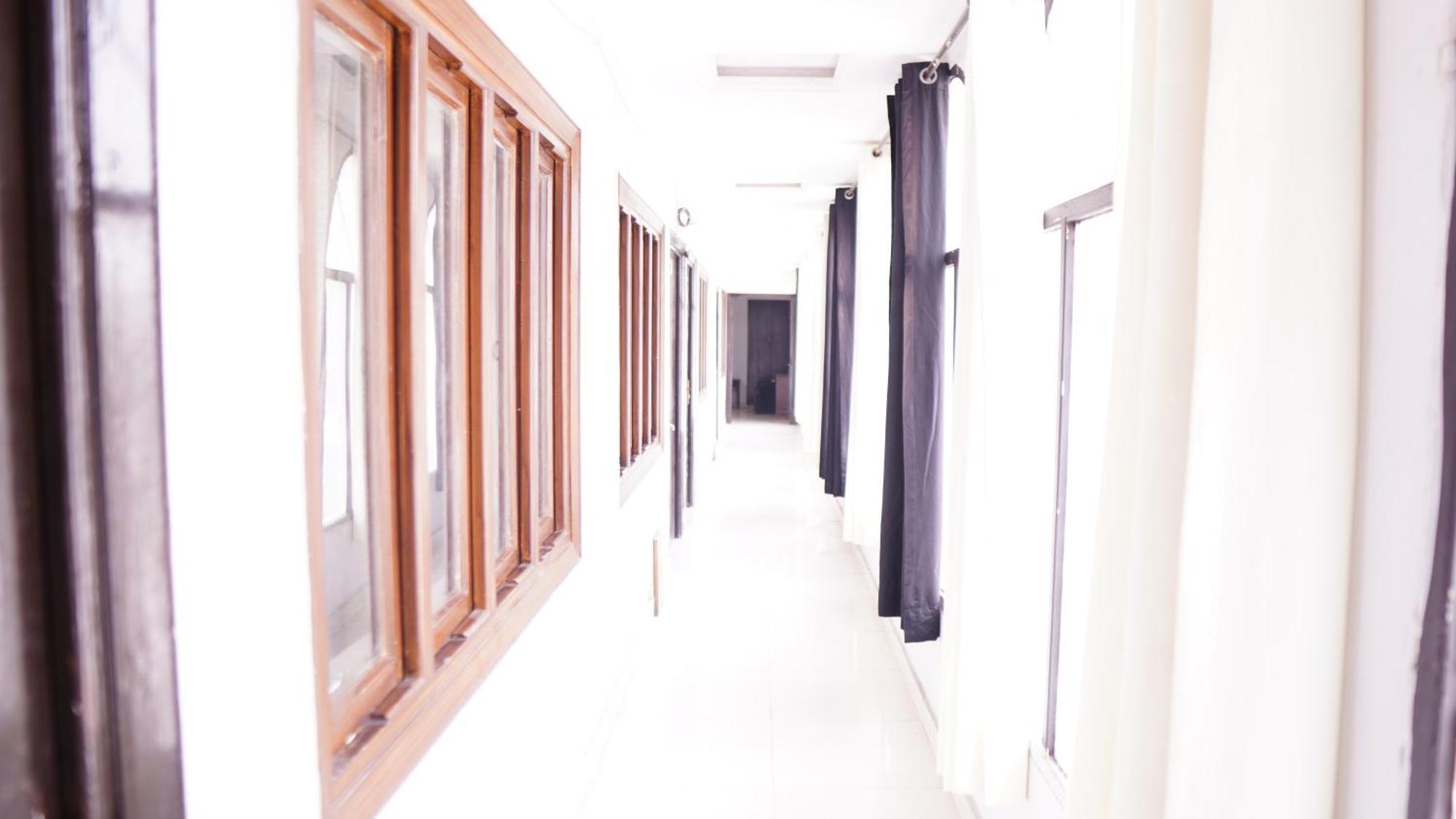 Hotel Silver Sand Multan Extérieur photo