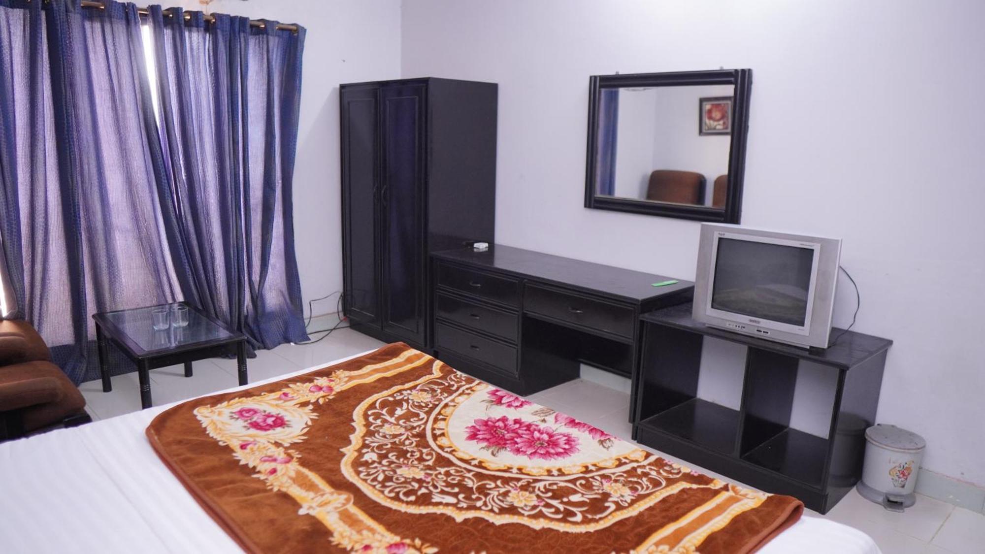 Hotel Silver Sand Multan Extérieur photo